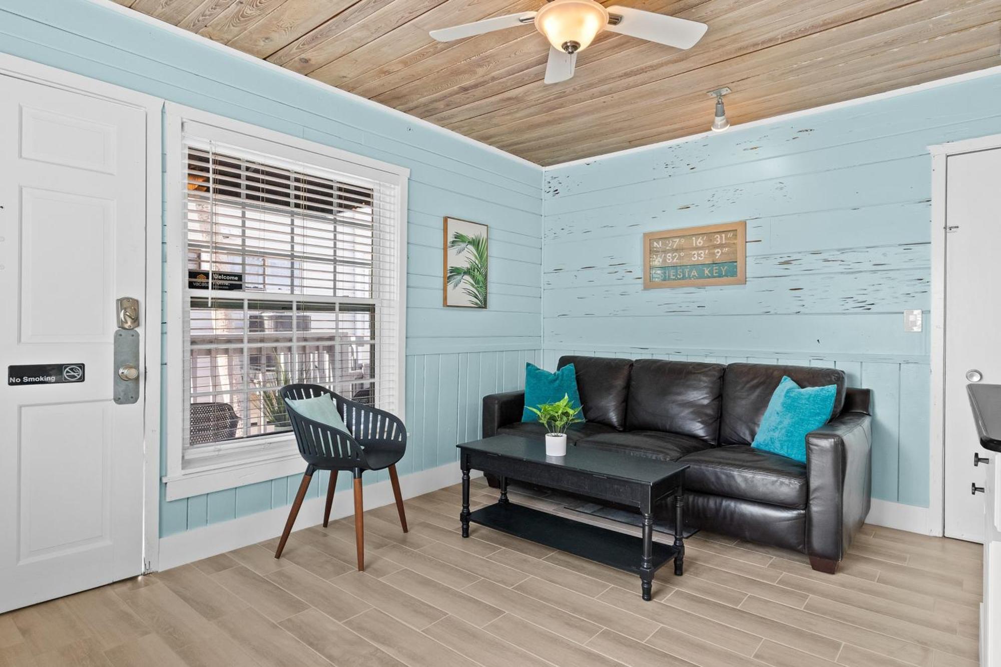 Parrot Beach Cottages Siesta Key Pokoj fotografie