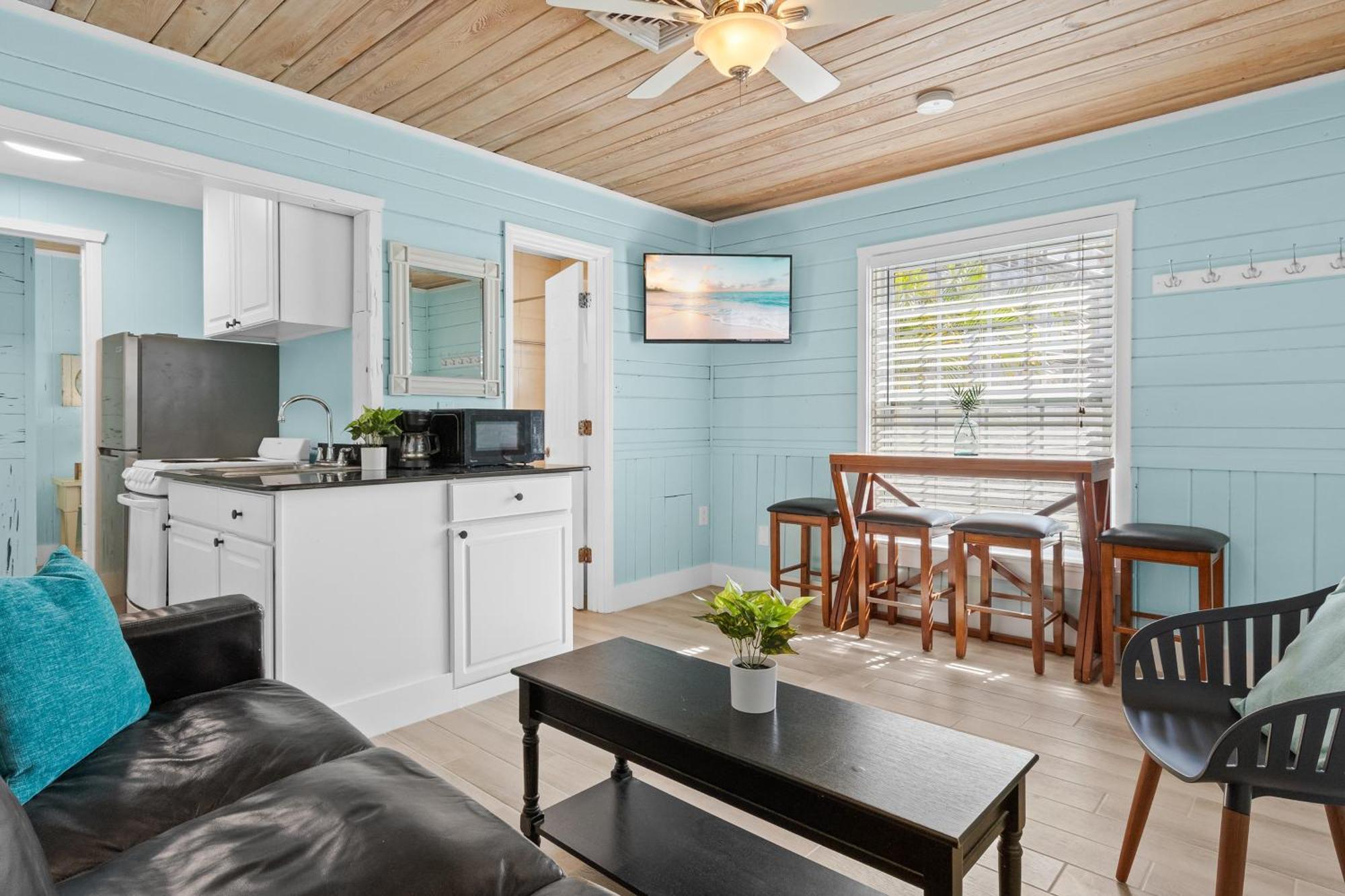 Parrot Beach Cottages Siesta Key Pokoj fotografie